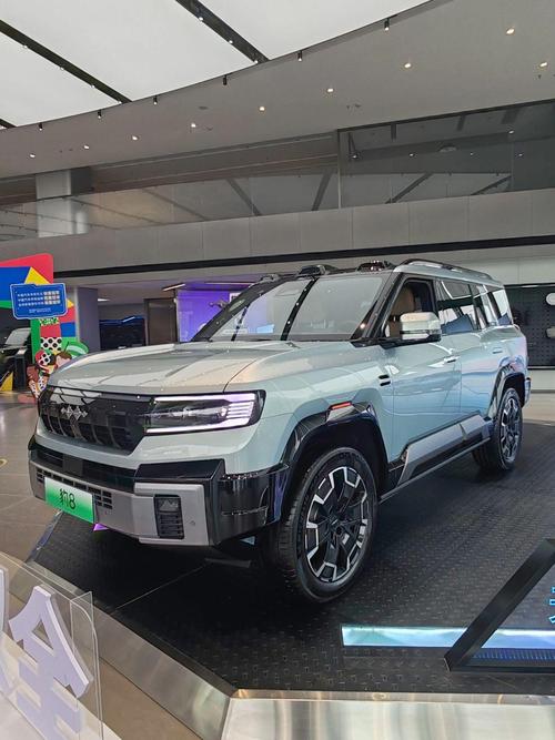 佛山216比亚迪方程豹硬派越野的爆款，英菲尼迪35周年与你共成长